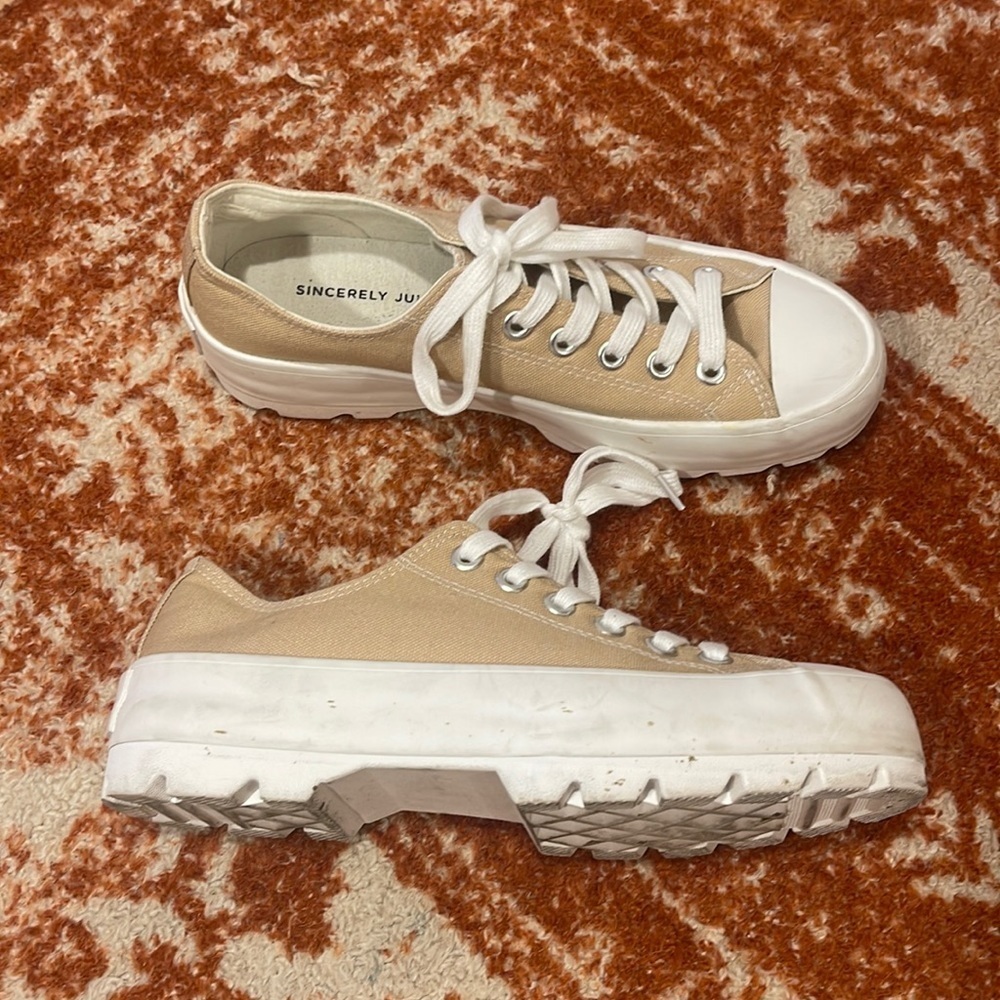 Sincerely Jules Women’s Vasco Platform Sneaker, Size 8